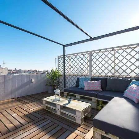 Dinis - Rooftop Apartmán *