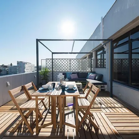Dinis - Rooftop Апартаменты